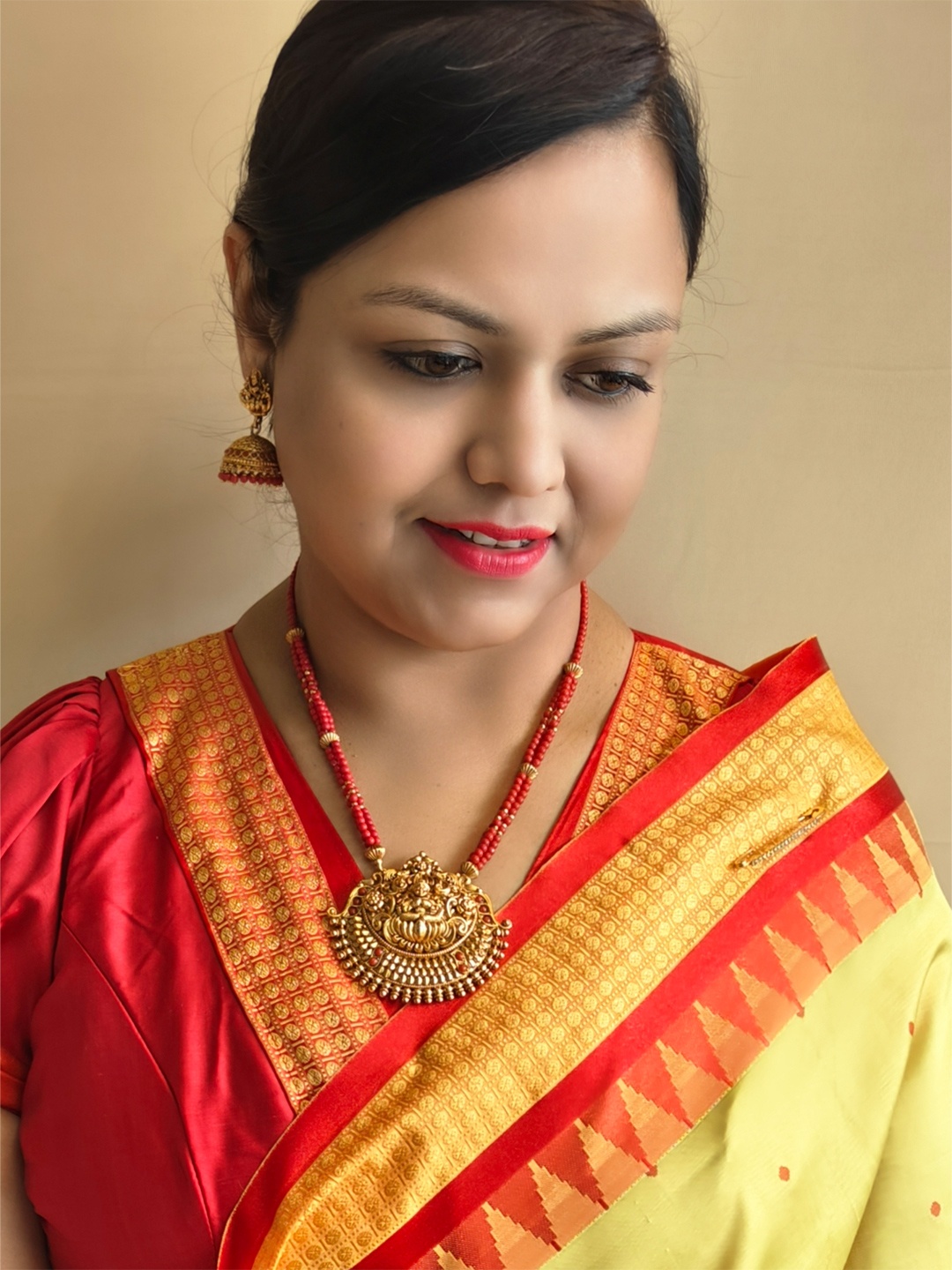 

GRIIHAM Gold Plated Coral Studded Jewellery Set