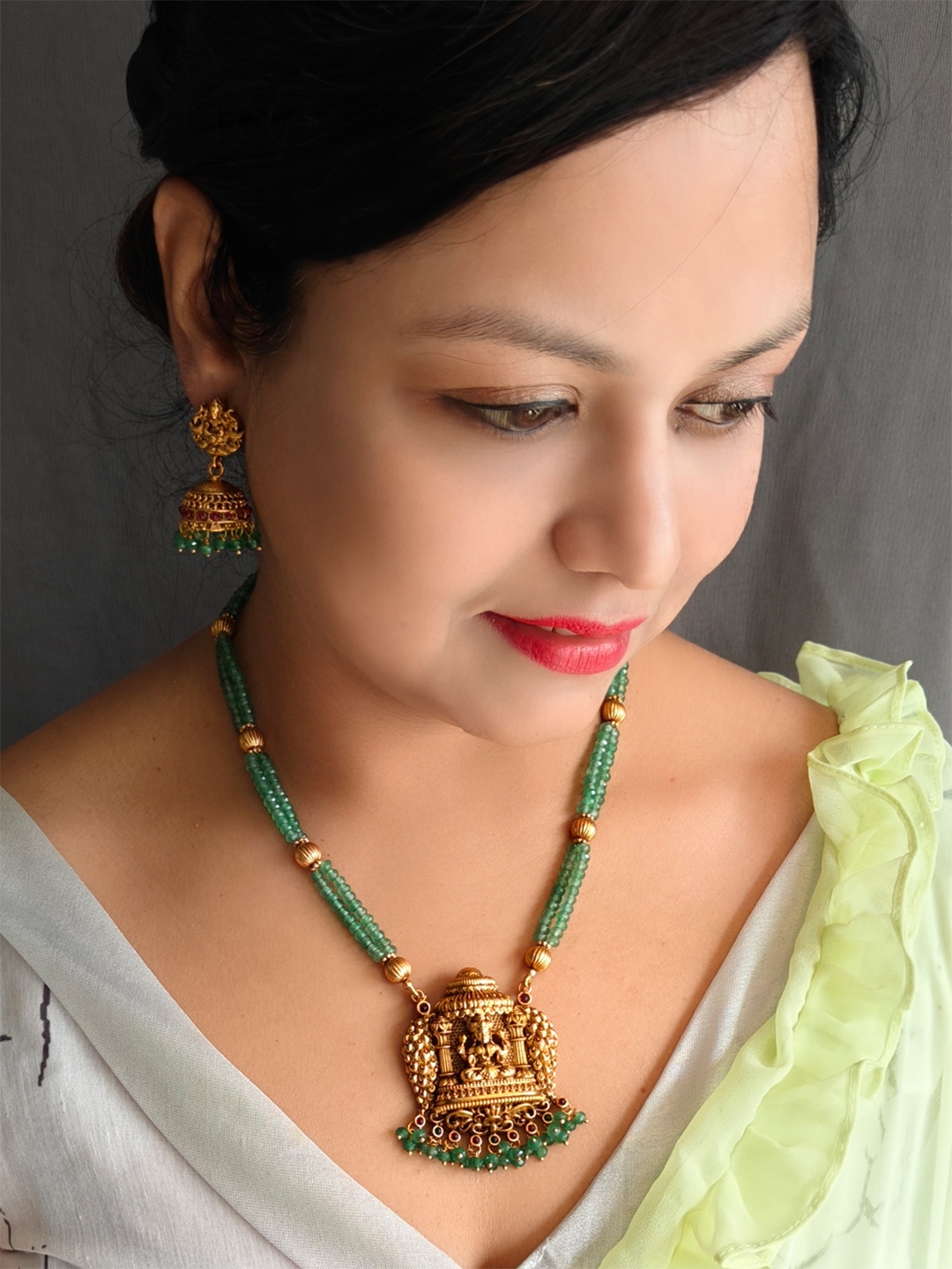

GRIIHAM Gold-Plated Stone-Studded & Beaded Jewellery Set