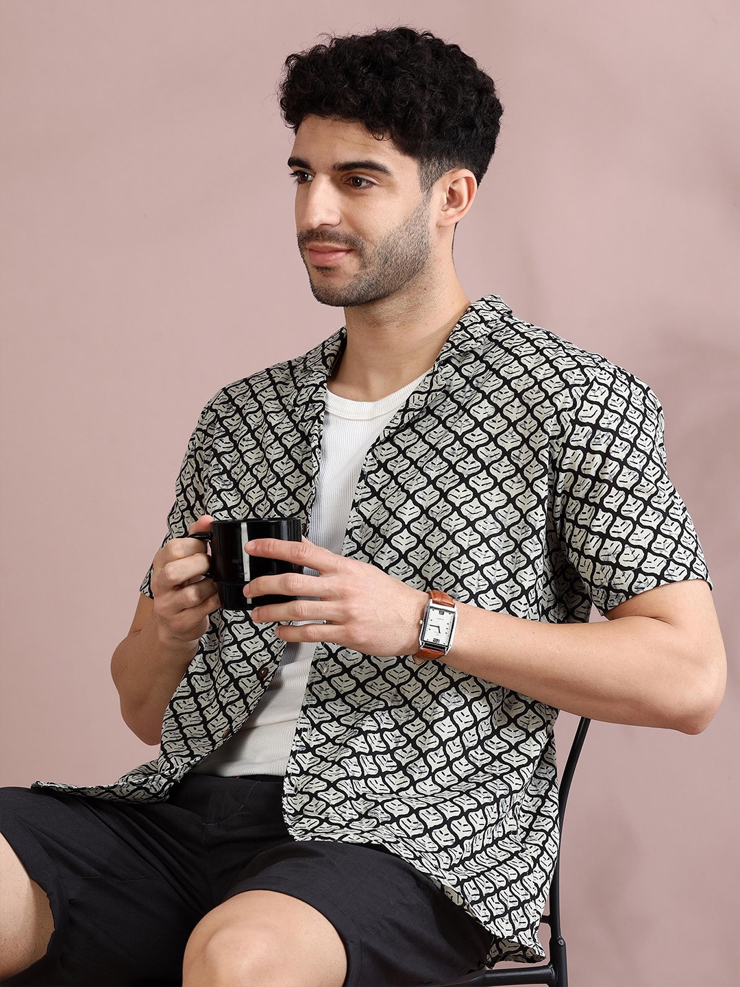 

FILORI Men Pure Cotton Printed Casual Shirt, Black