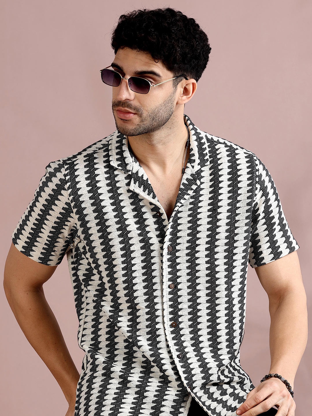 

FILORI Men Comfort Opaque Striped Casual Shirt, Black
