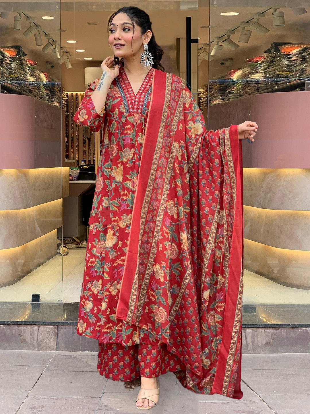 

KALINI Women Floral Printed V-Neck Anarkali Kurta With Palazzos & Dupatta, Red