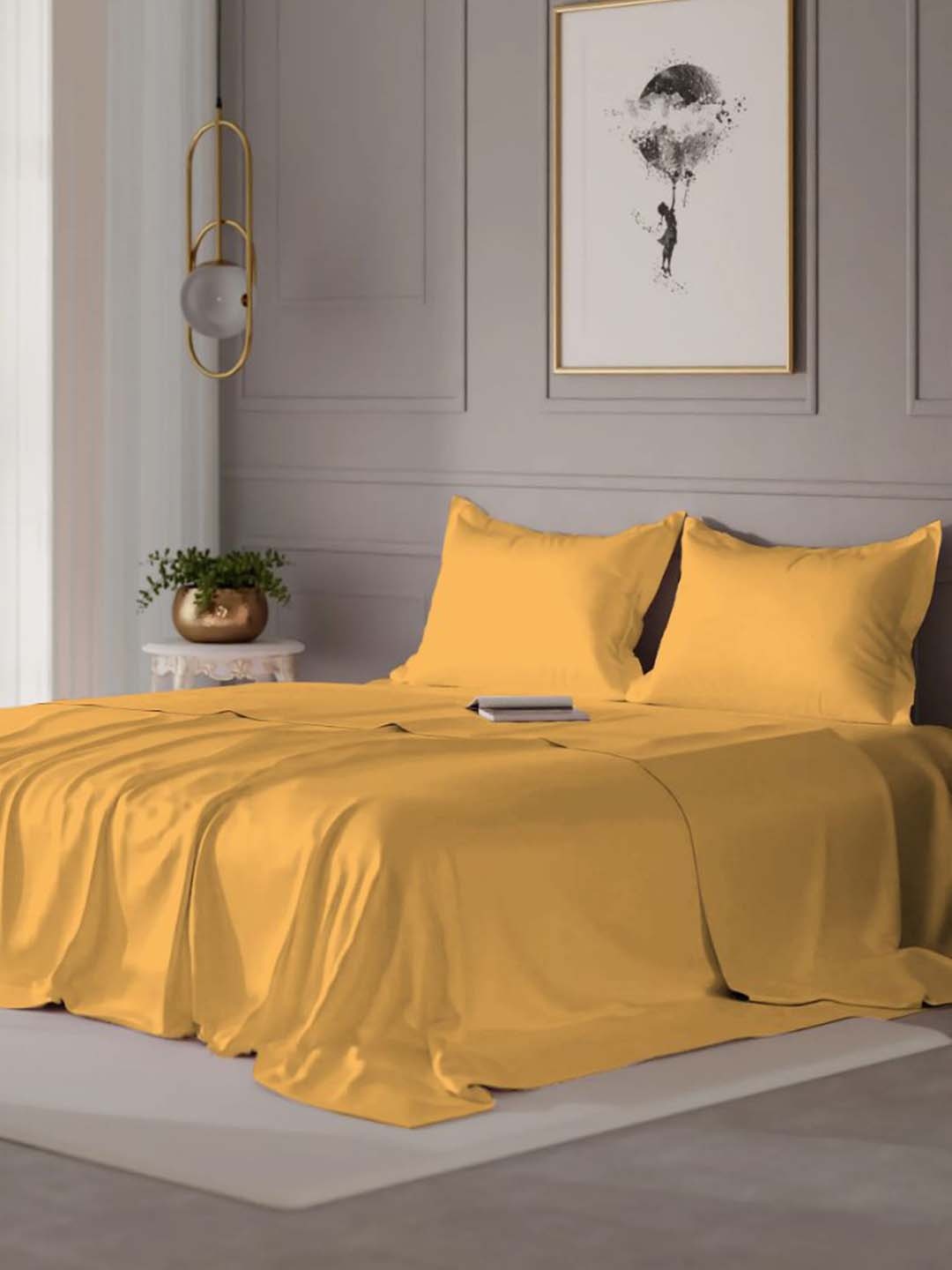 

VINTANA Gold 300 TC King Size Bedsheet with 2 Pillow Covers, Yellow