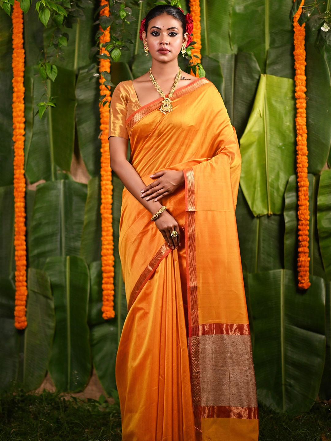 

Unnati Silks Zari Silk Cotton Handloom Maheshwari Saree, Yellow