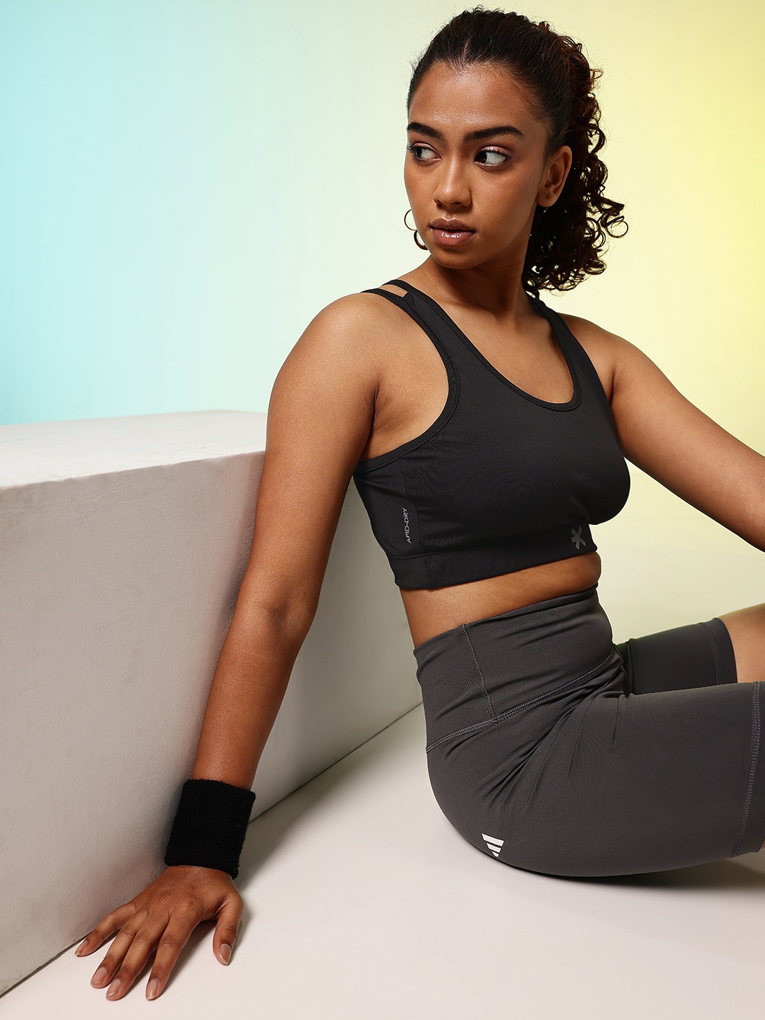 

HRX by Hrithik Roshan Lightly Padded Rapid-Dry Running Bra HR_SS25_W_BA_KR001_03_A, Black