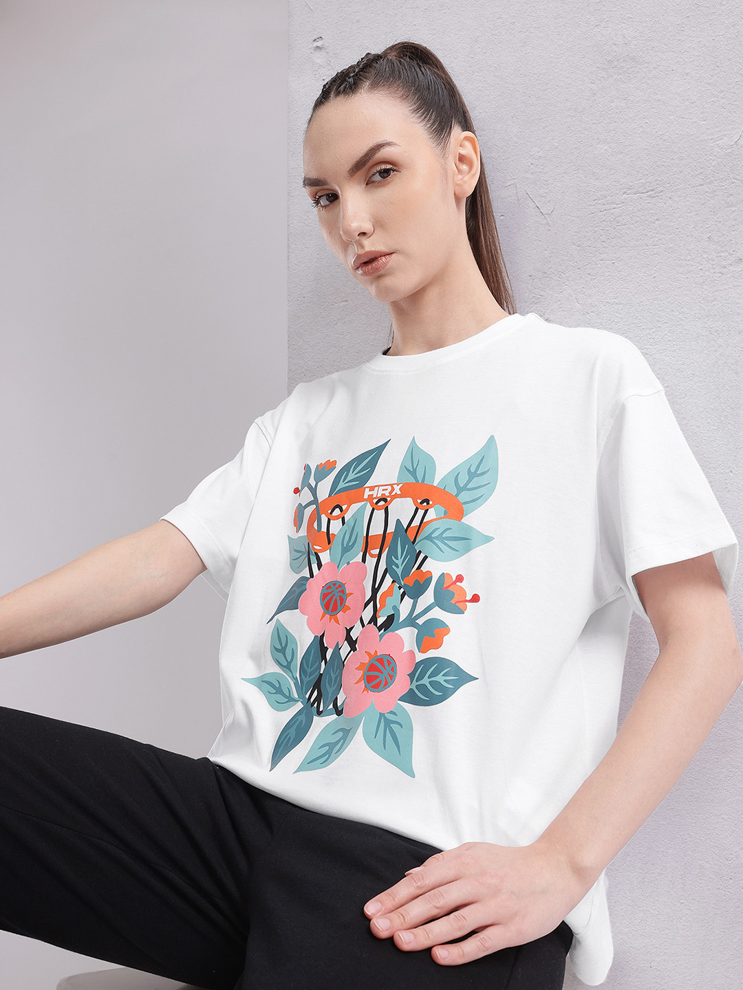 

HRX by Hrithik Roshan Women Printed Relaxed Fit T-shirt, White
