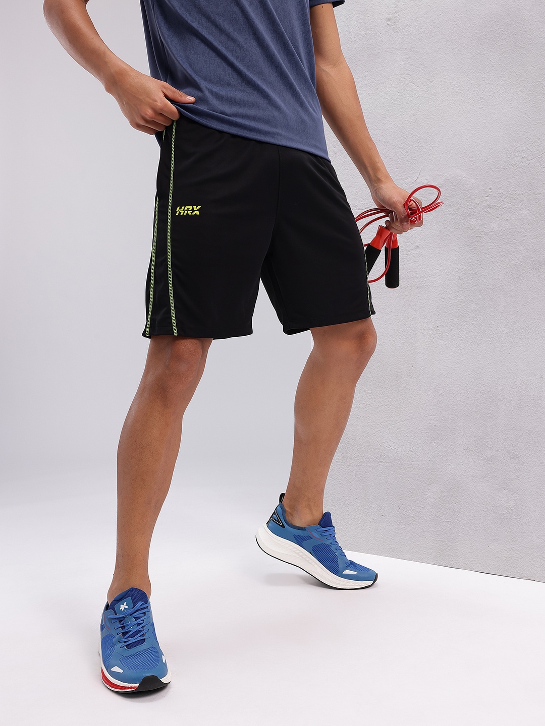 

HRX by Hrithik Roshan Men Contrast Stitch Rapid-Dry Training Shorts, Black