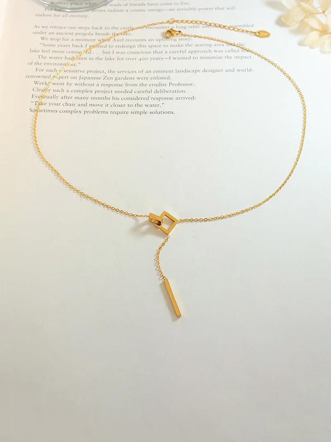 

DressBerry Gold-Plated Chain