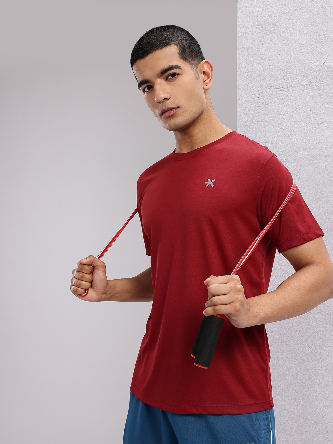 

HRX by Hrithik Roshan Men Rapid-Dry Training T-shirt, Maroon