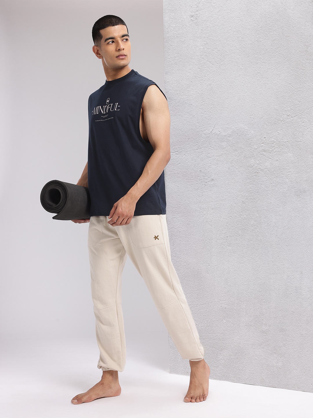 

HRX by Hrithik Roshan Typography Printed Yoga T-Shirt, Navy blue
