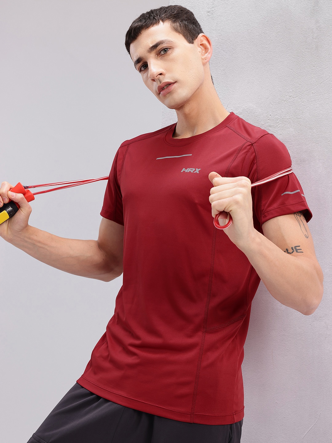 

HRX by Hrithik Roshan Men Rapid-Dry Training T-shirt, Maroon