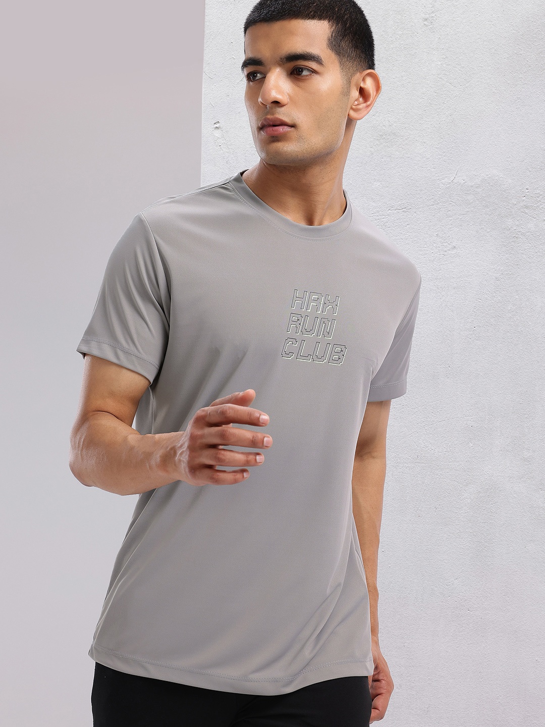 

HRX by Hrithik Roshan Men Typography Printed Rapid-Dry Running T-shirt, Grey