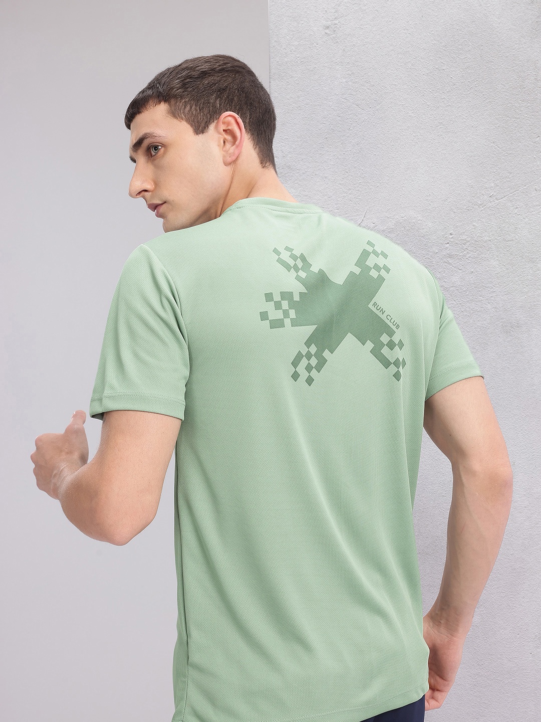 

HRX by Hrithik Roshan Brand Logo Printed Rapid-Dry Running T-shirt, Green