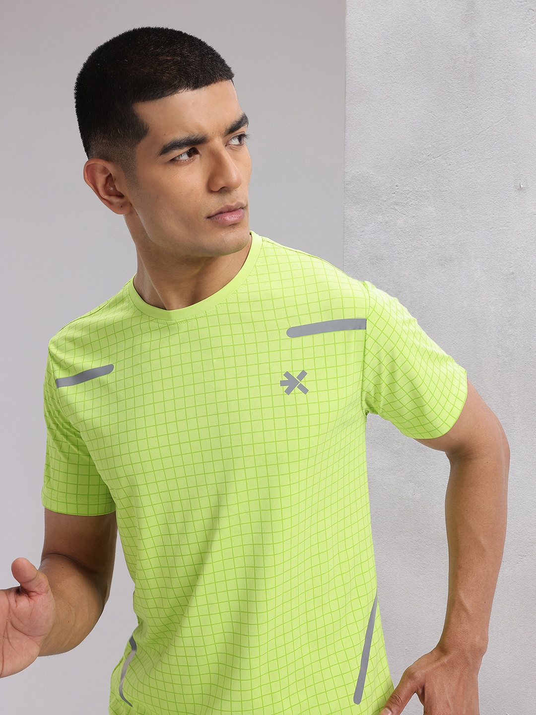 

HRX by Hrithik Roshan Checked Rapid-Dry Running T-shirt, Fluorescent green