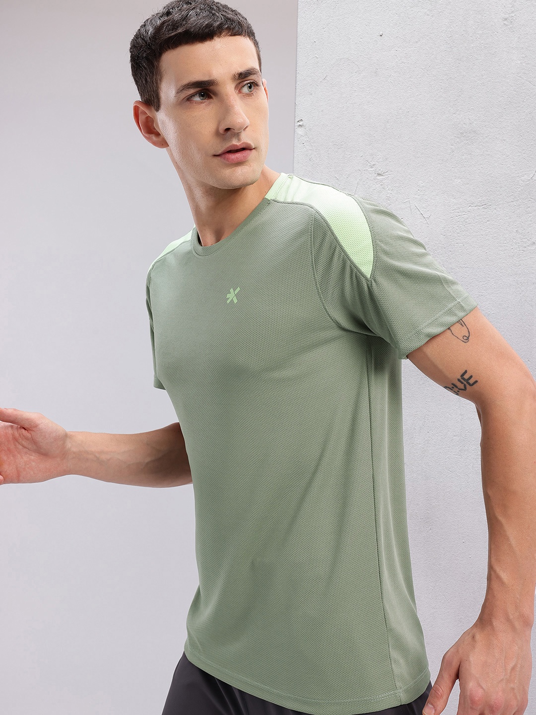 

HRX by Hrithik Roshan Rapid-Dry Running T-shirt, Green