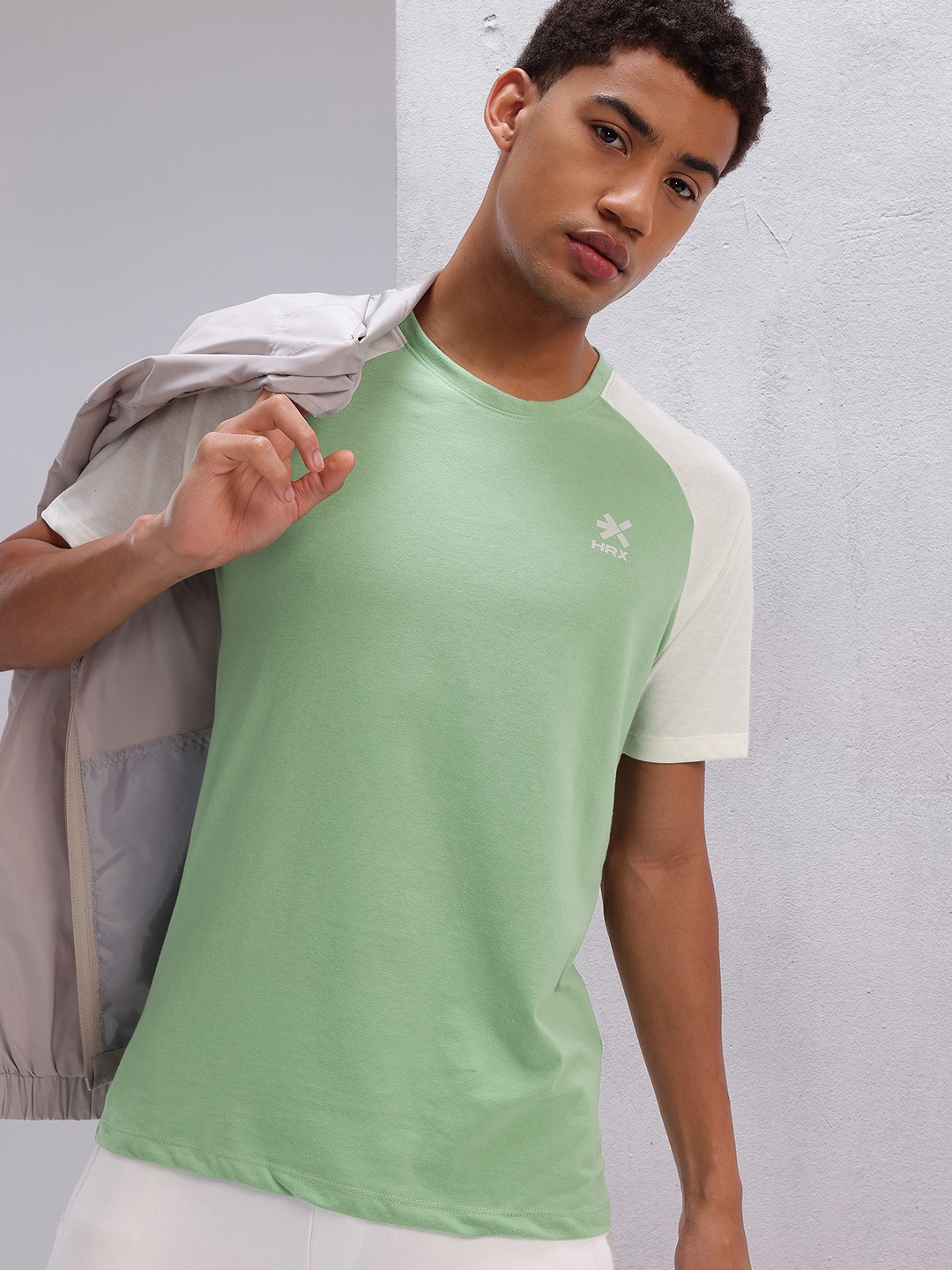

HRX by Hrithik Roshan Contrast Sleeve Lifestyle T-shirt, Green