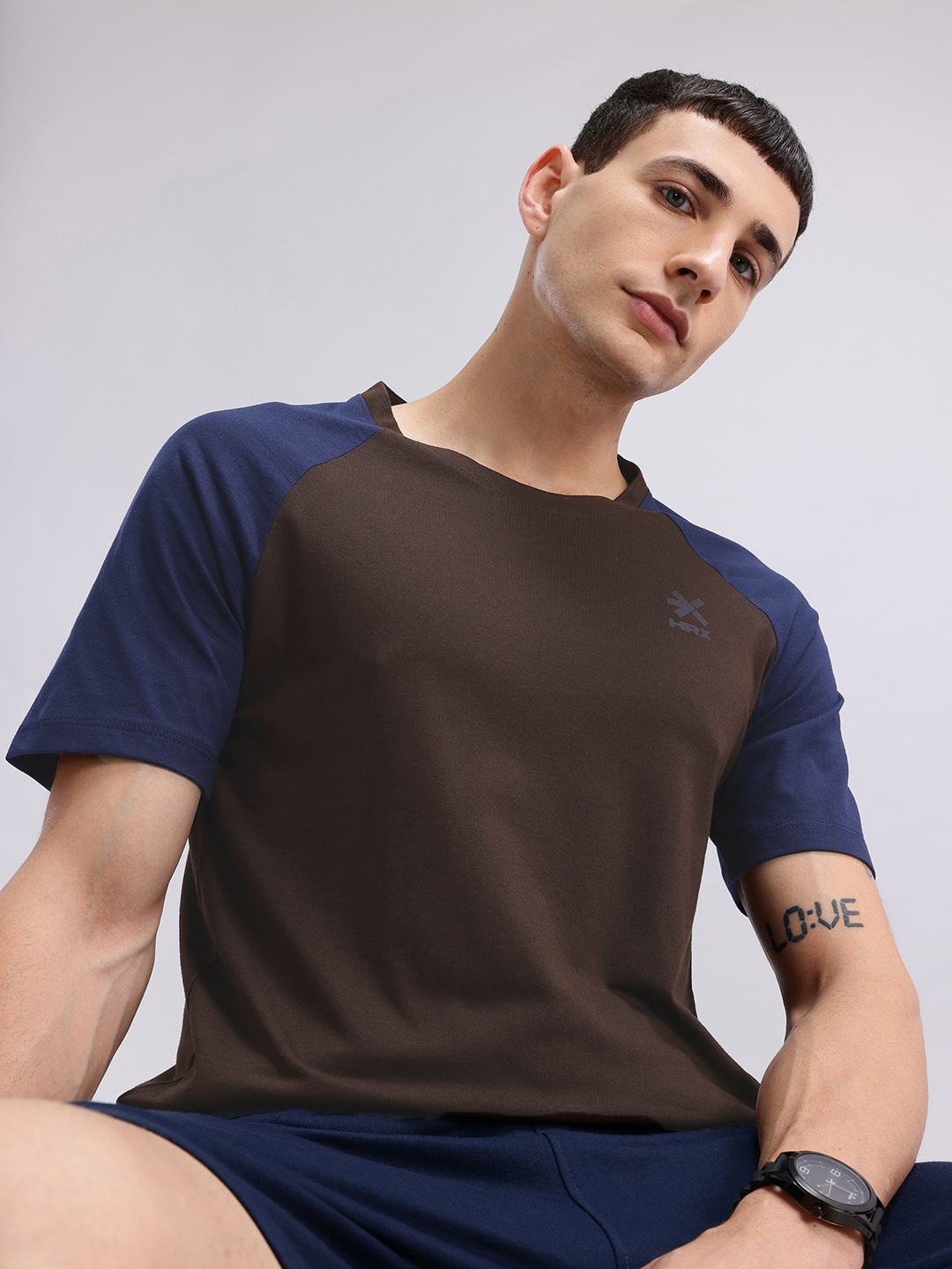 

HRX by Hrithik Roshan Contrast Sleeve Lifestyle T-shirt, Brown