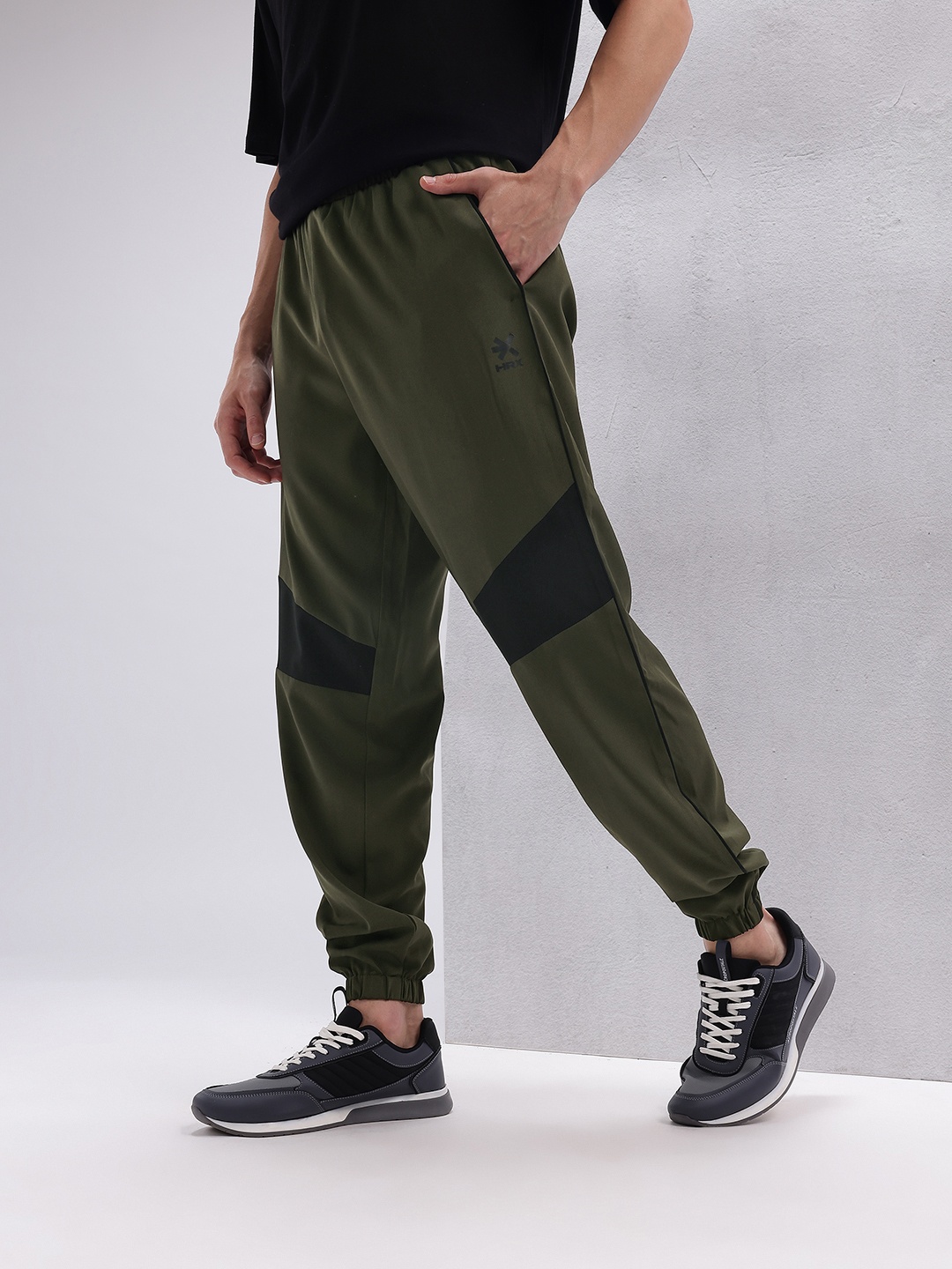 

HRX by Hrithik Roshan Men Lifestyle Track pants, Olive