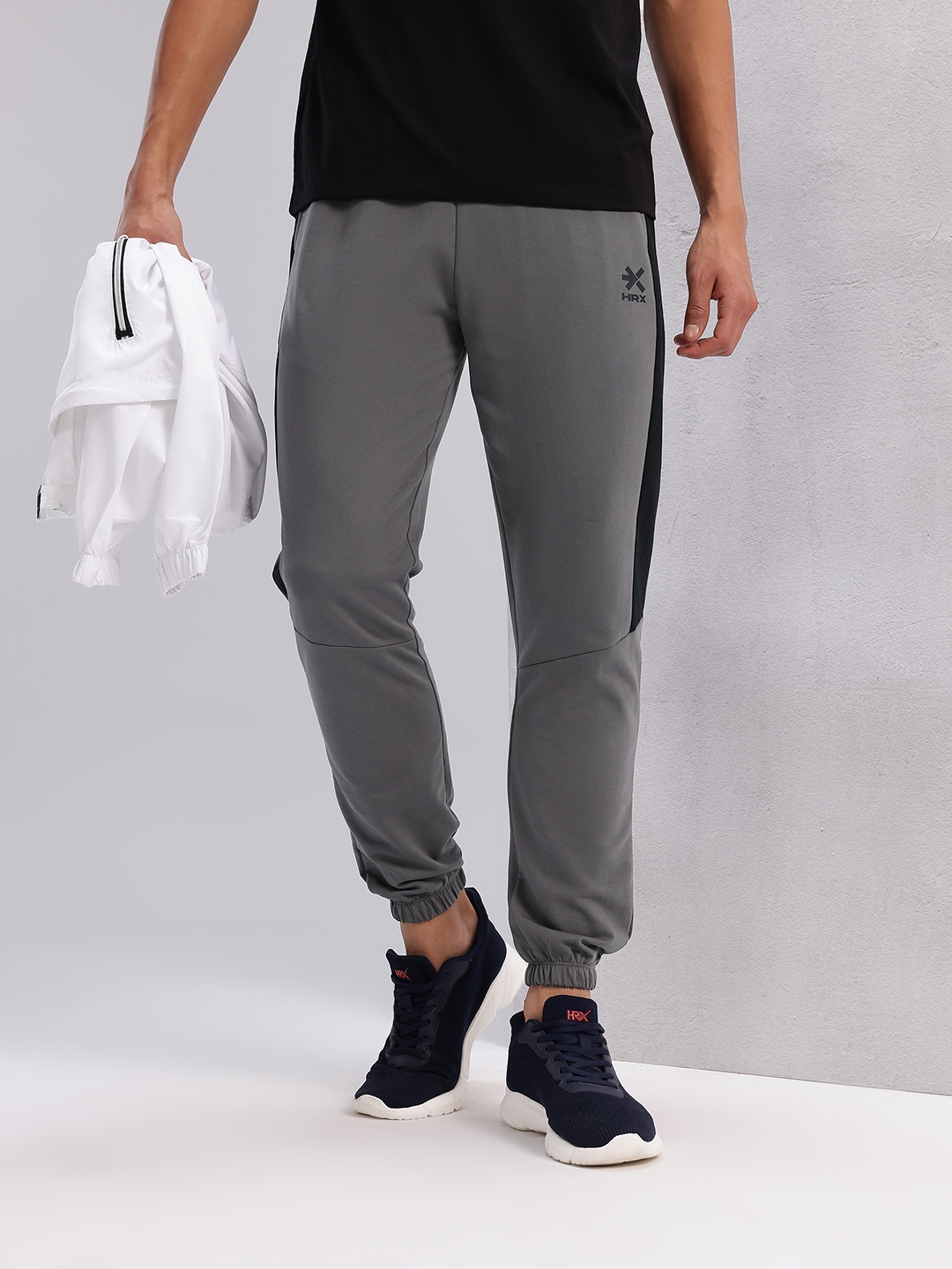 

HRX by Hrithik Roshan Men Lifestyle Joggers, Grey