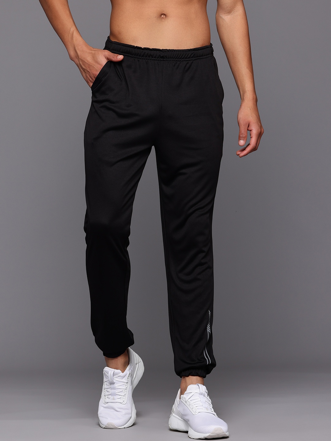

HRX by Hrithik Roshan Men Rapid-Dry Training Joggers, Black