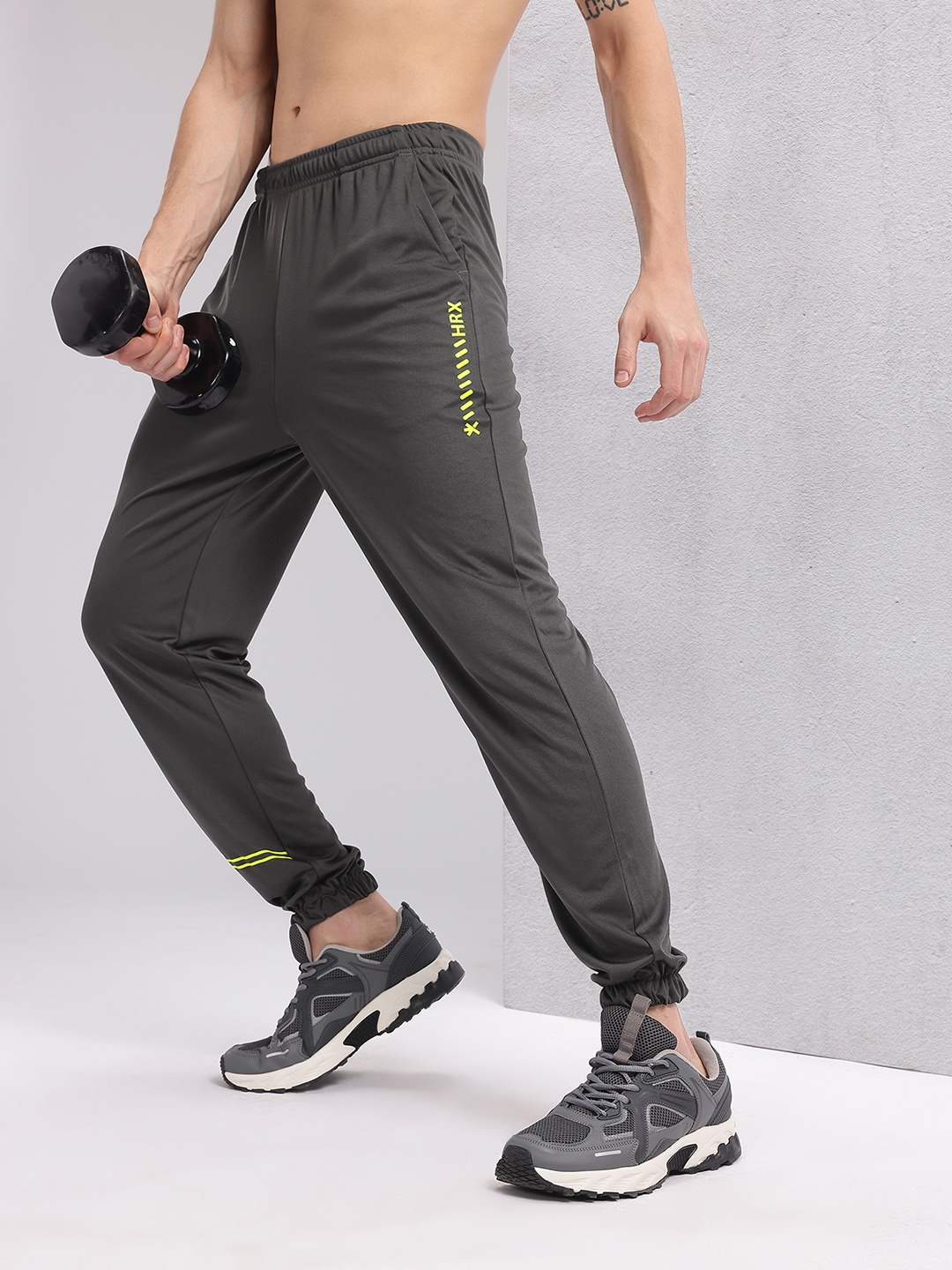 

HRX by Hrithik Roshan Men Rapid-Dry Training Joggers, Charcoal