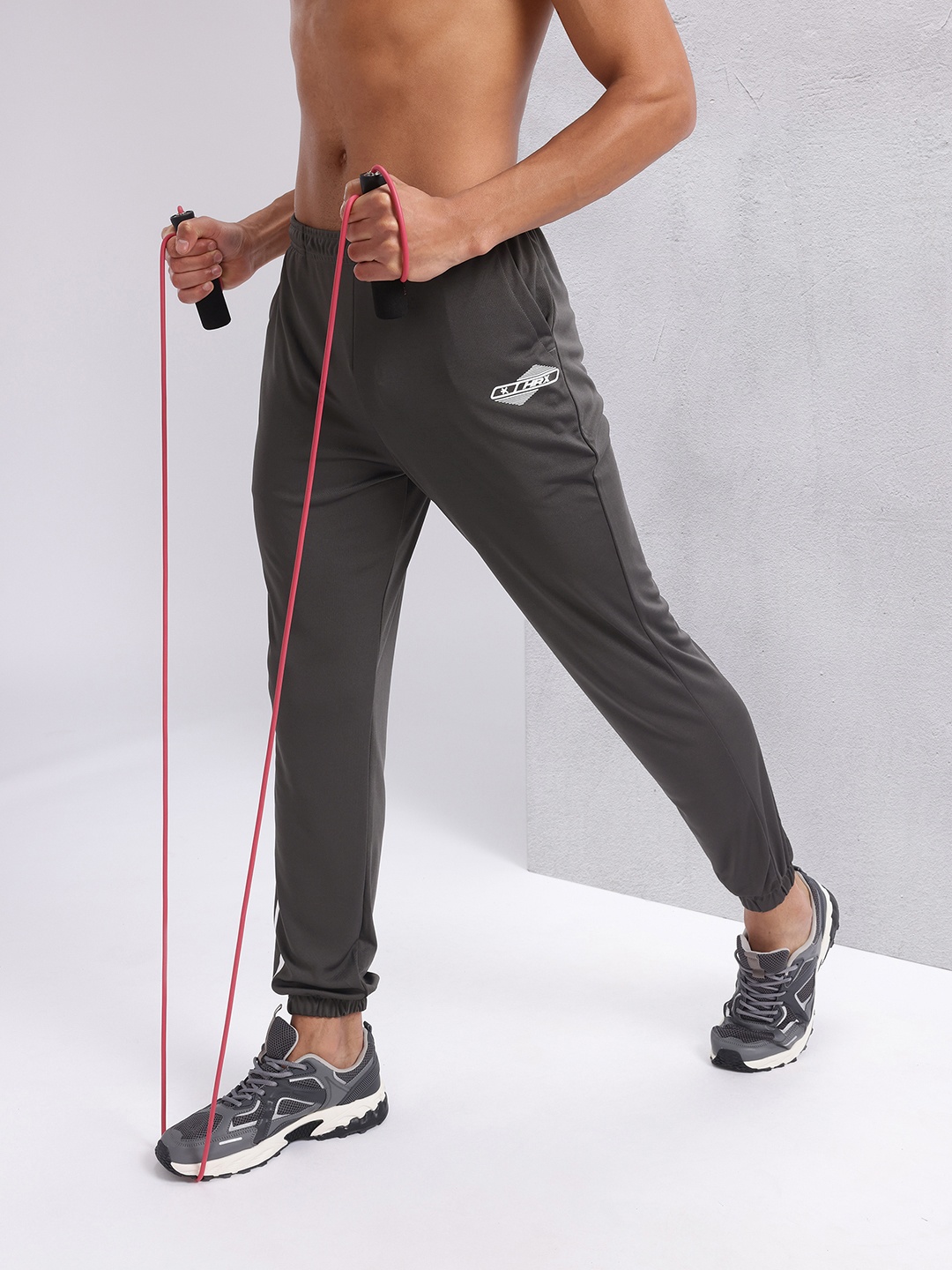 

HRX by Hrithik Roshan Men Rapid-Dry Training Joggers, Charcoal