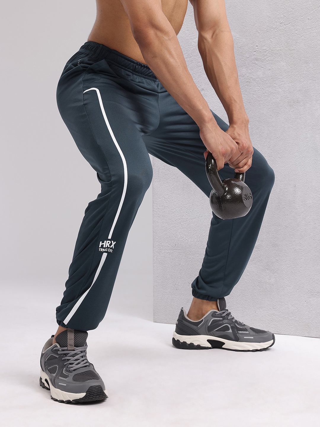 

HRX by Hrithik Roshan Men Printed Detail Training Joggers, Navy blue