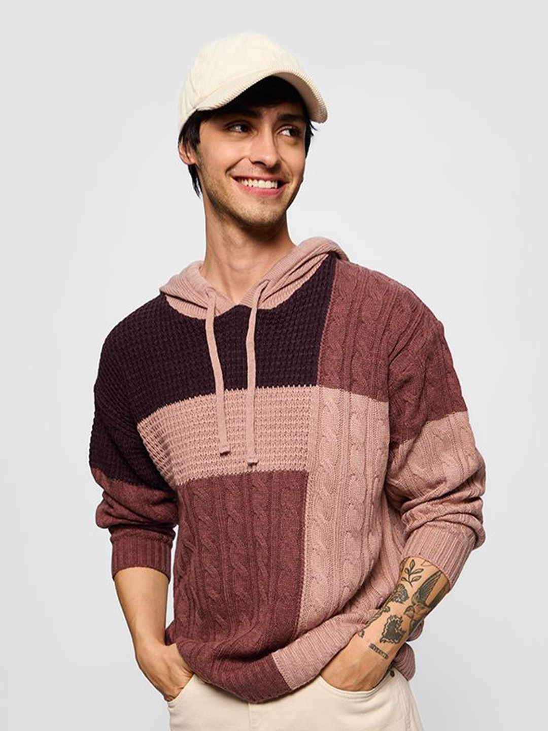 

The Souled Store Men Colourblocked Hooded Sweatshirt, Maroon
