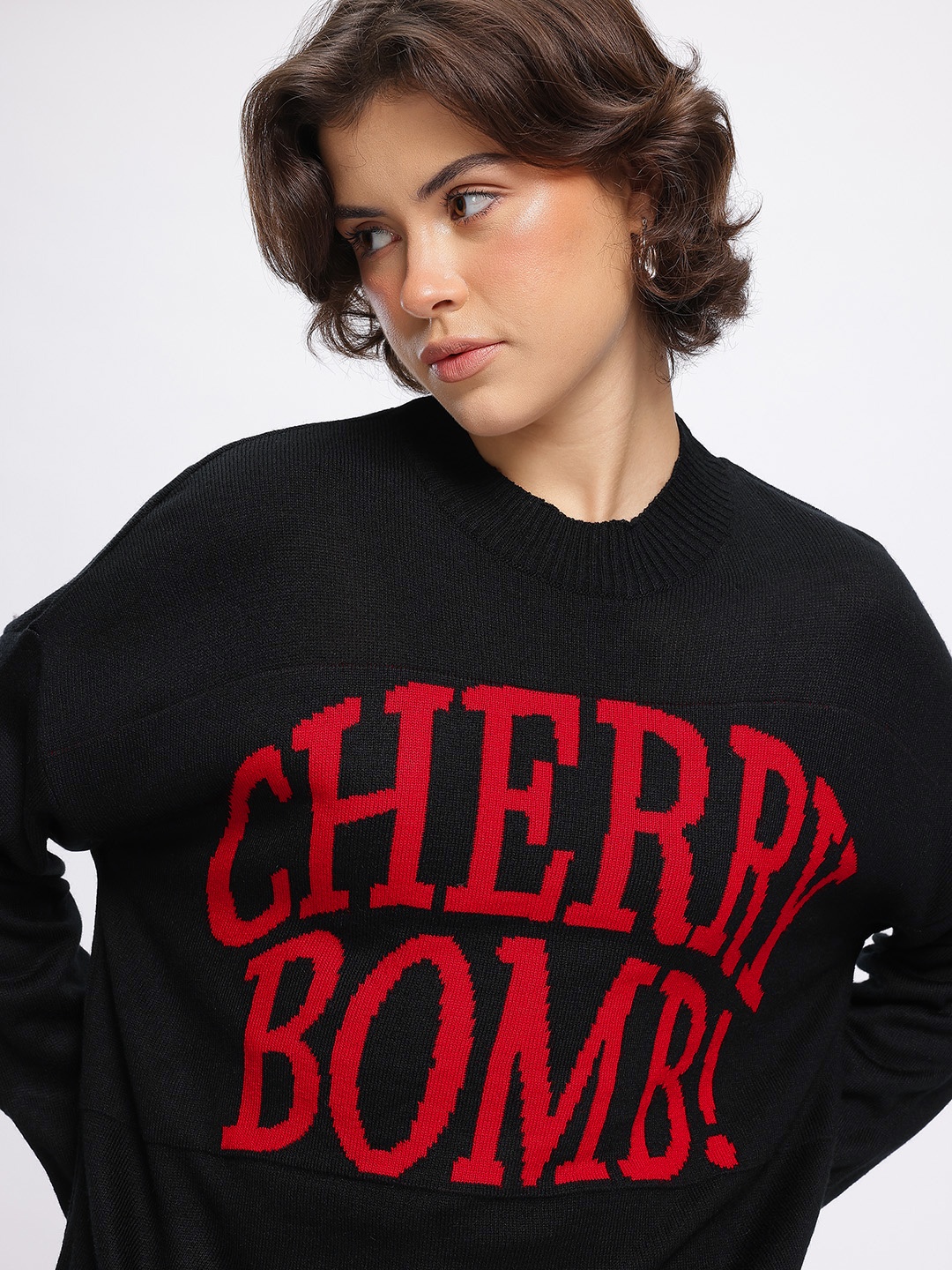 

glitchez Boldly Printed Drop-Shoulder Pullover, Black