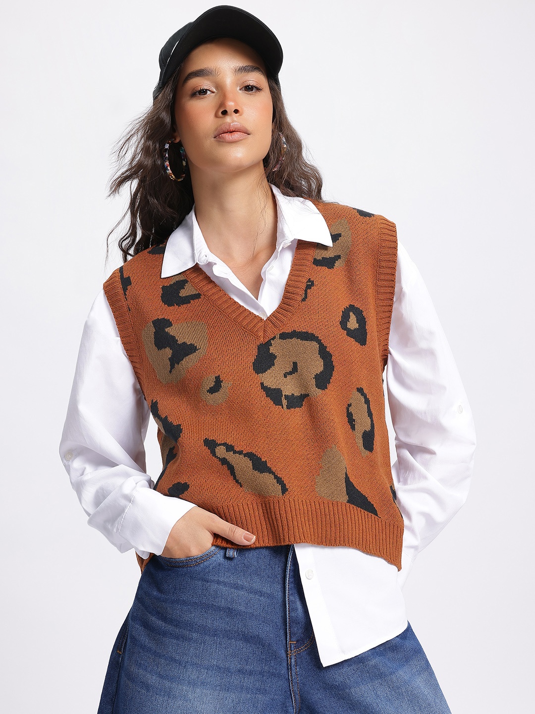 

glitchez It Girl Essential Animal Self Design Sweater Vest, Brown