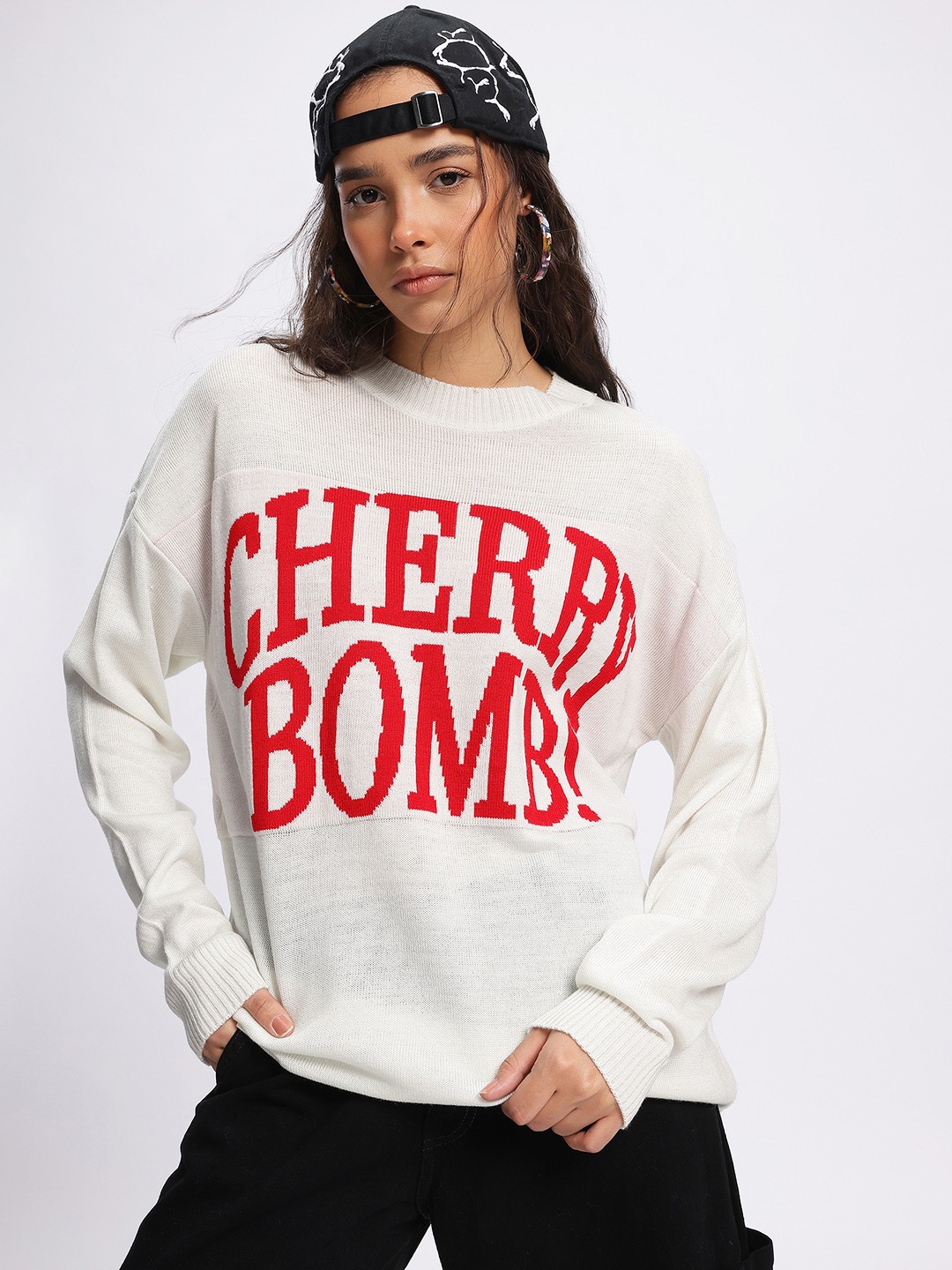 

glitchez Nostalgia Nugget Drop-Shoulder Pullover, White