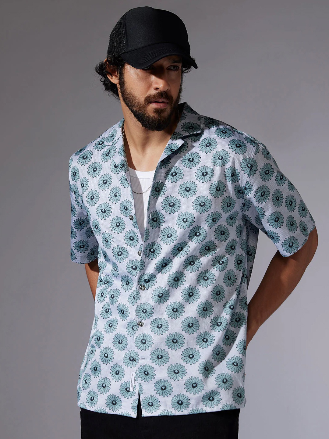 

Bombay Shirt Company Men Floral Printed Casual Shirts, Off white