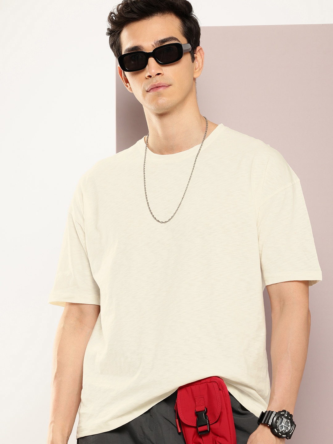 

Kook N Keech Men Drop-Shoulder Sleeves Pure Cotton T-shirt, Off white