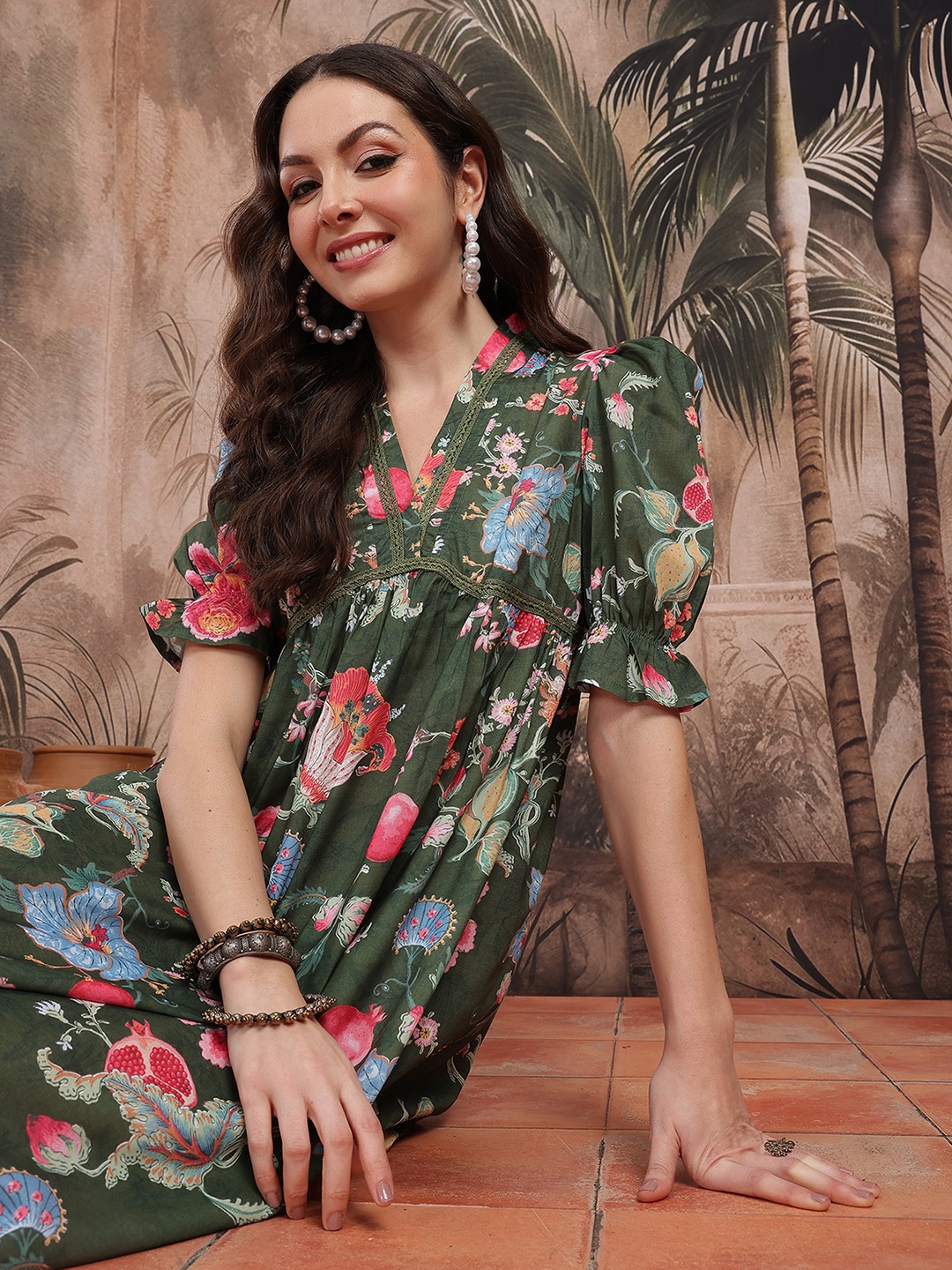 

Sangria Floral Print Lace Detail Puff Sleeve Empire Style Ethnic Dress, Green
