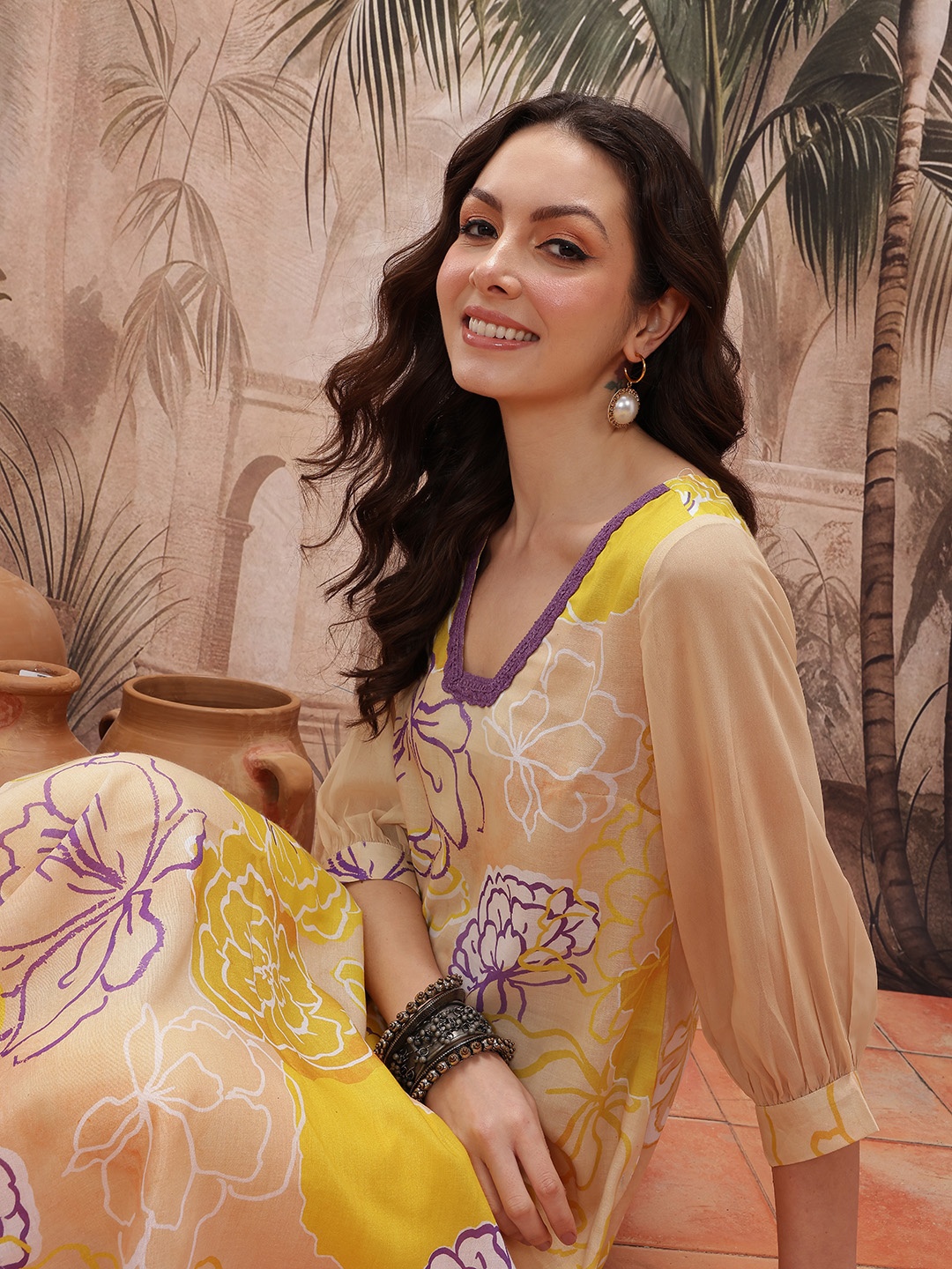 

Sangria Floral Printed Lace Insert Detail Cuffed Sleeves Straight Kurta, Yellow