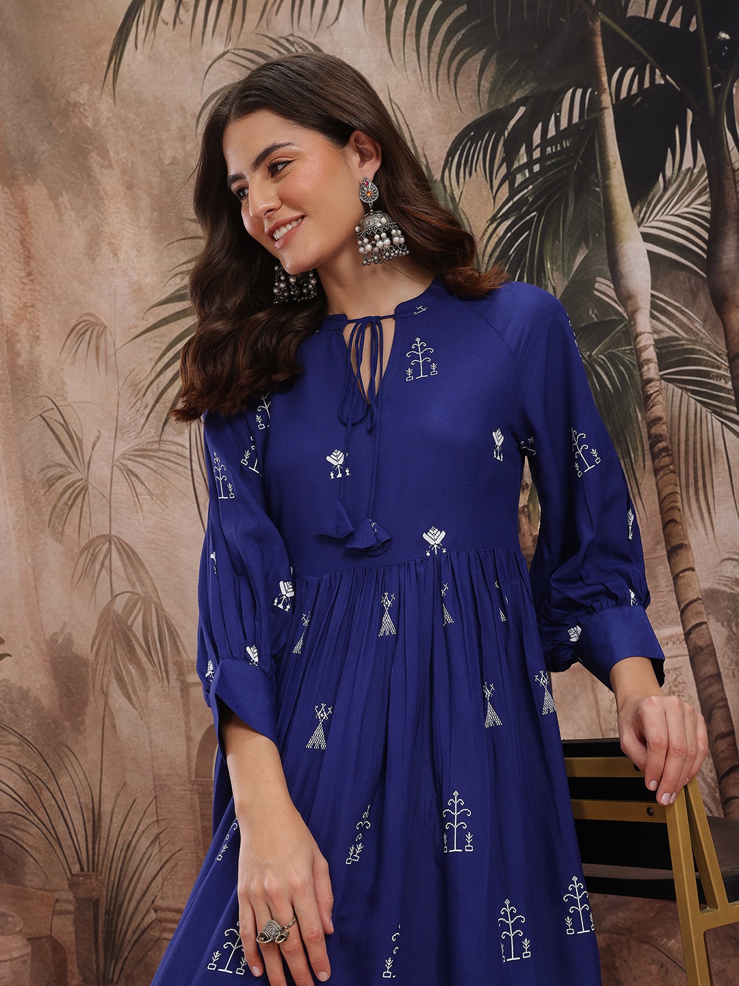

Sangria Printed Pleated Tie-Up Neck Midi Fit & Flare Dress, Blue