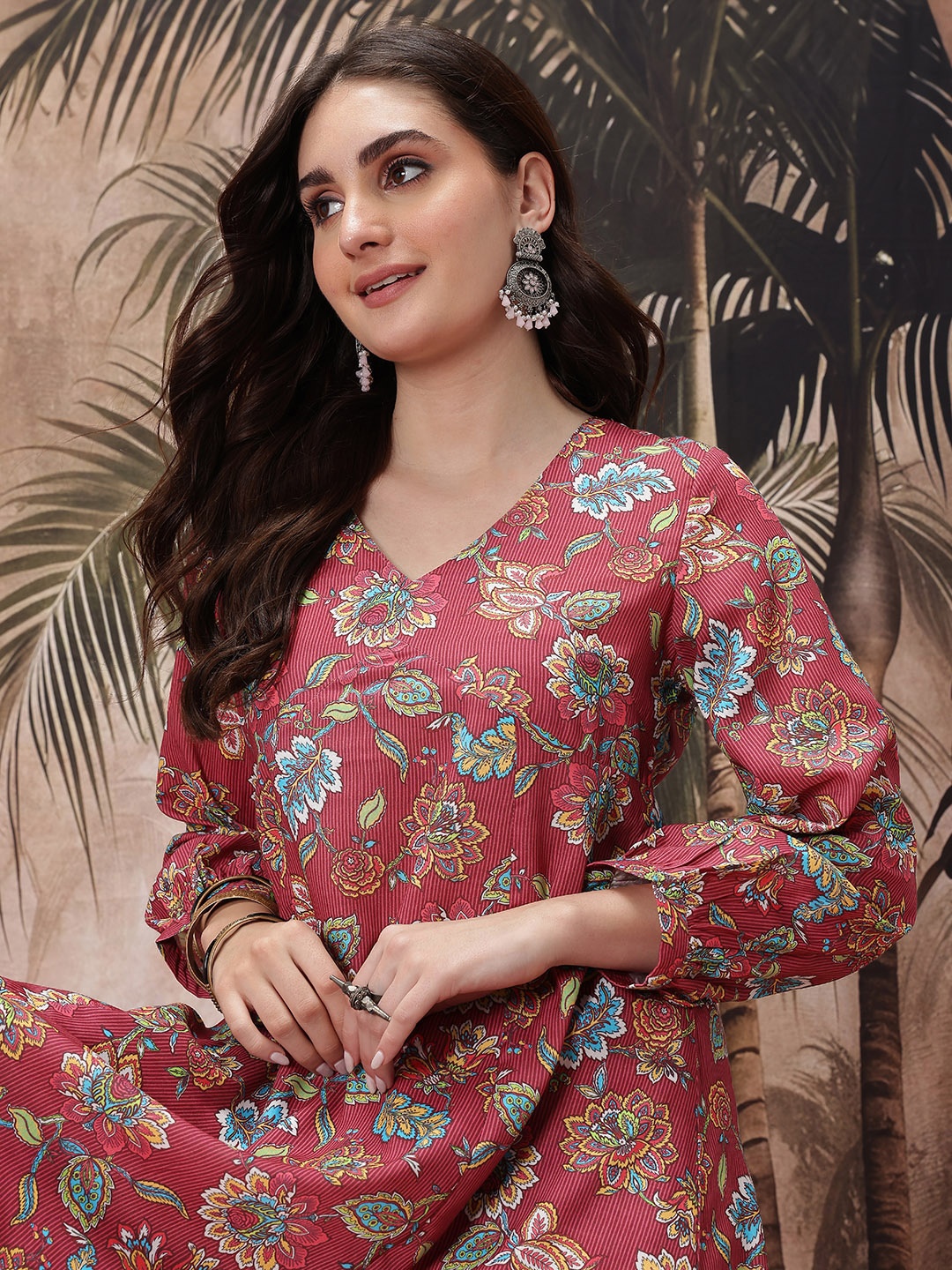 

Sangria Floral Print Panelled Kurta with Palazzos, Maroon