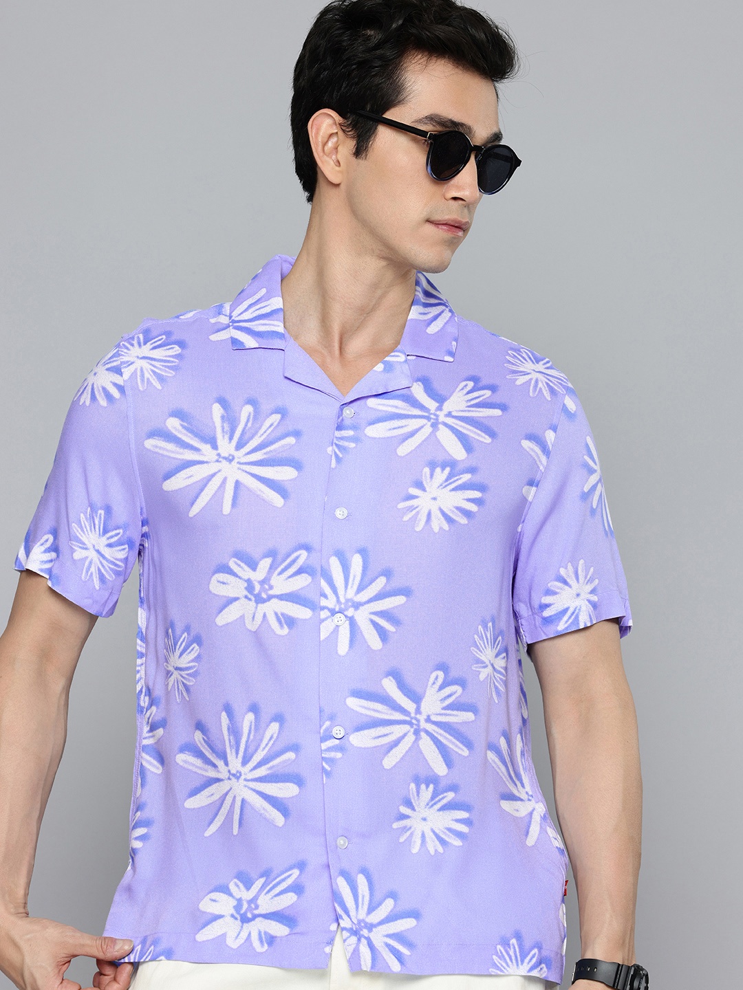 

Levis Floral Printed Relaxed Fit Casual Shirt, Lavender