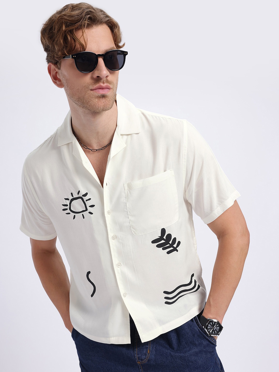 

glitchez Vibe Vision Printed Relaxed Fit Shirt, Off white