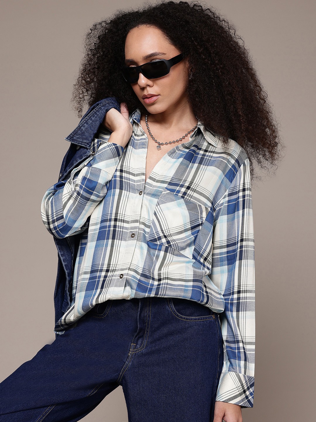 

The Roadster Lifestyle Co. Checked Casual Shirt, Blue
