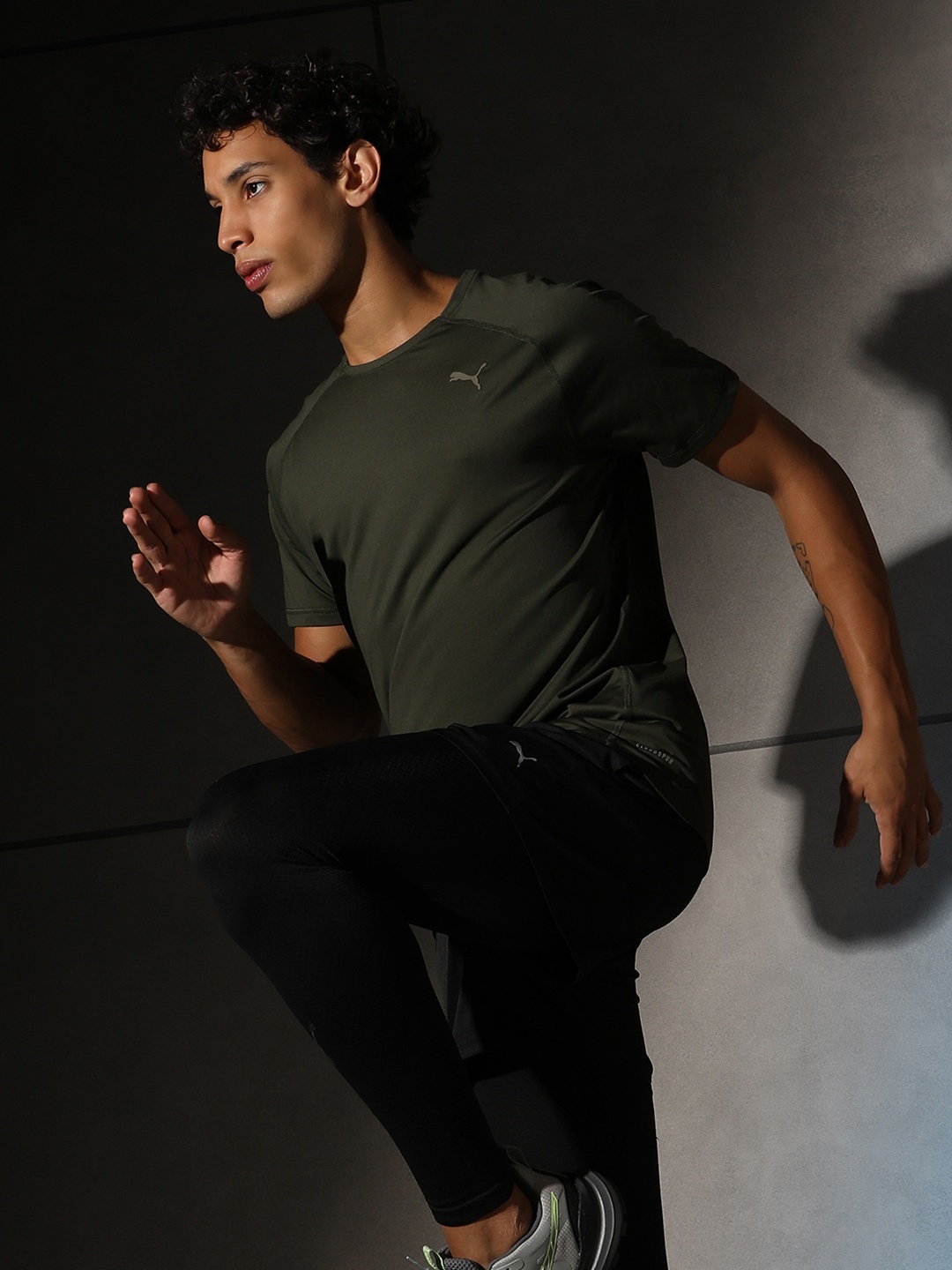 

Puma RUN CLOUDSPUN Men Running Tee, Green