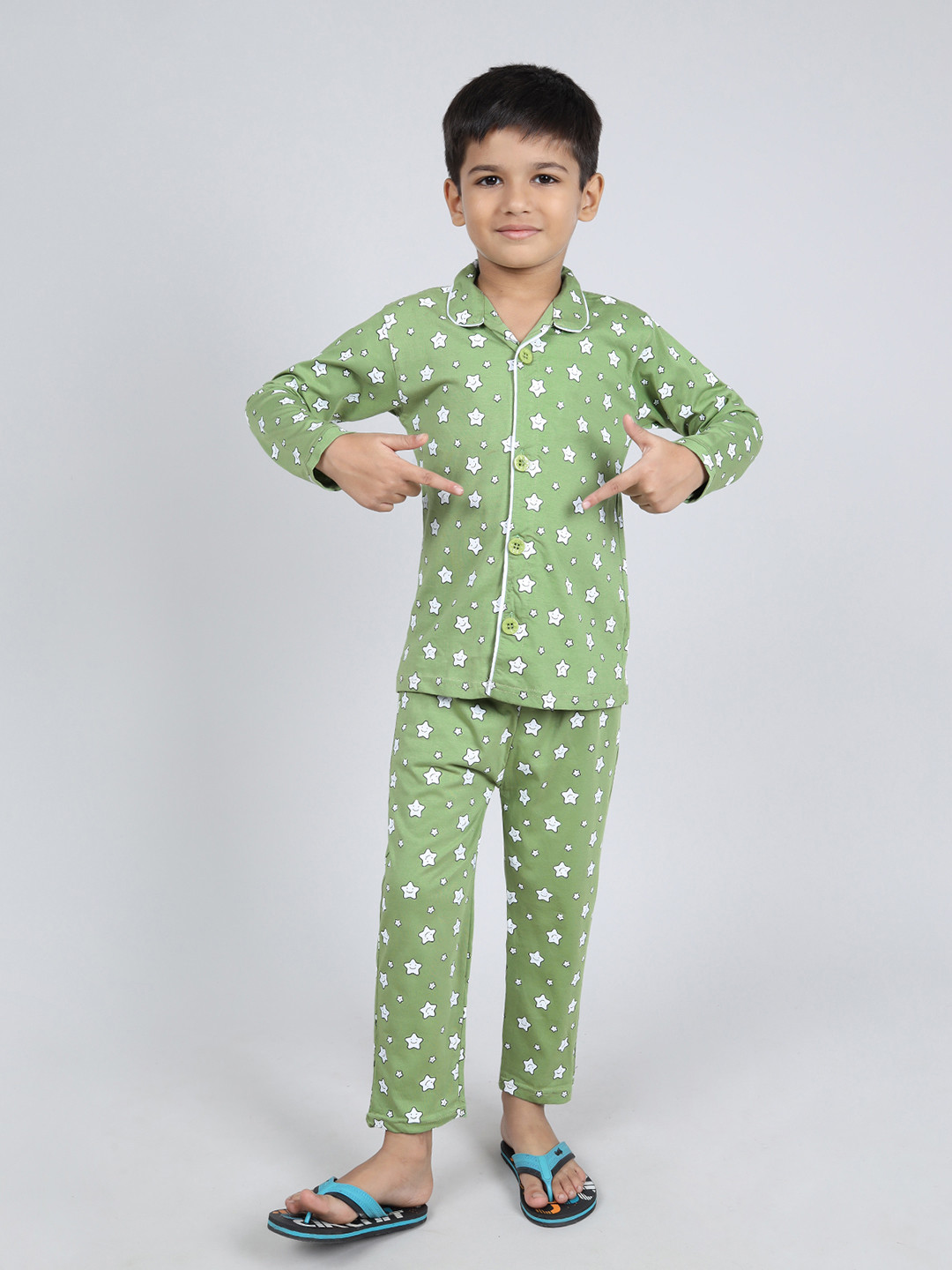 

Here&Now X Denikid Boys Printed Pure Cotton Night suit, Green