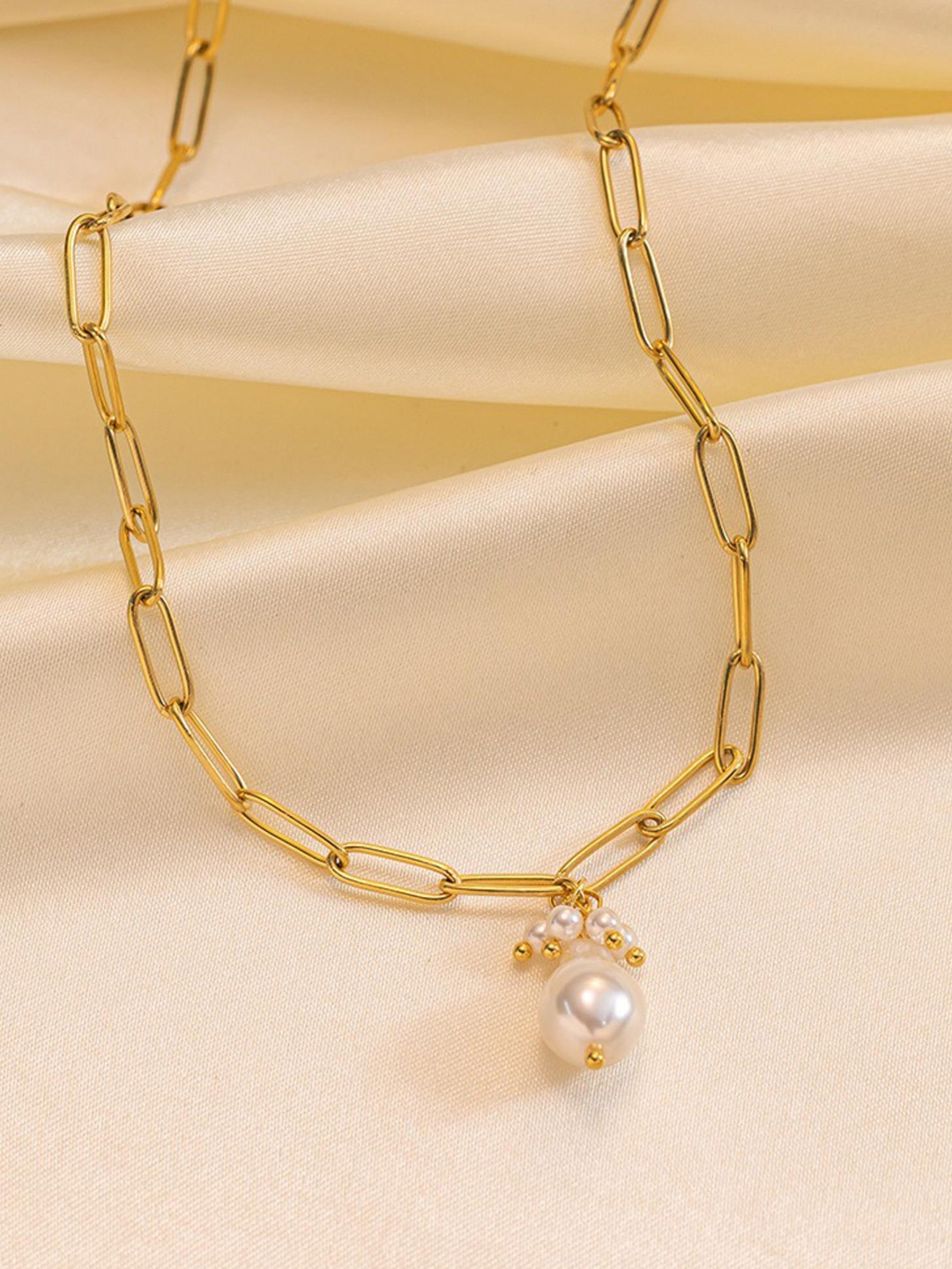 

MYKI Gold-Plated Quirky Pendant with Chain