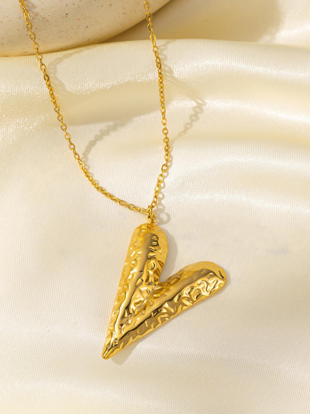 

MYKI Gold-Plated Quirky Pendant with Chain