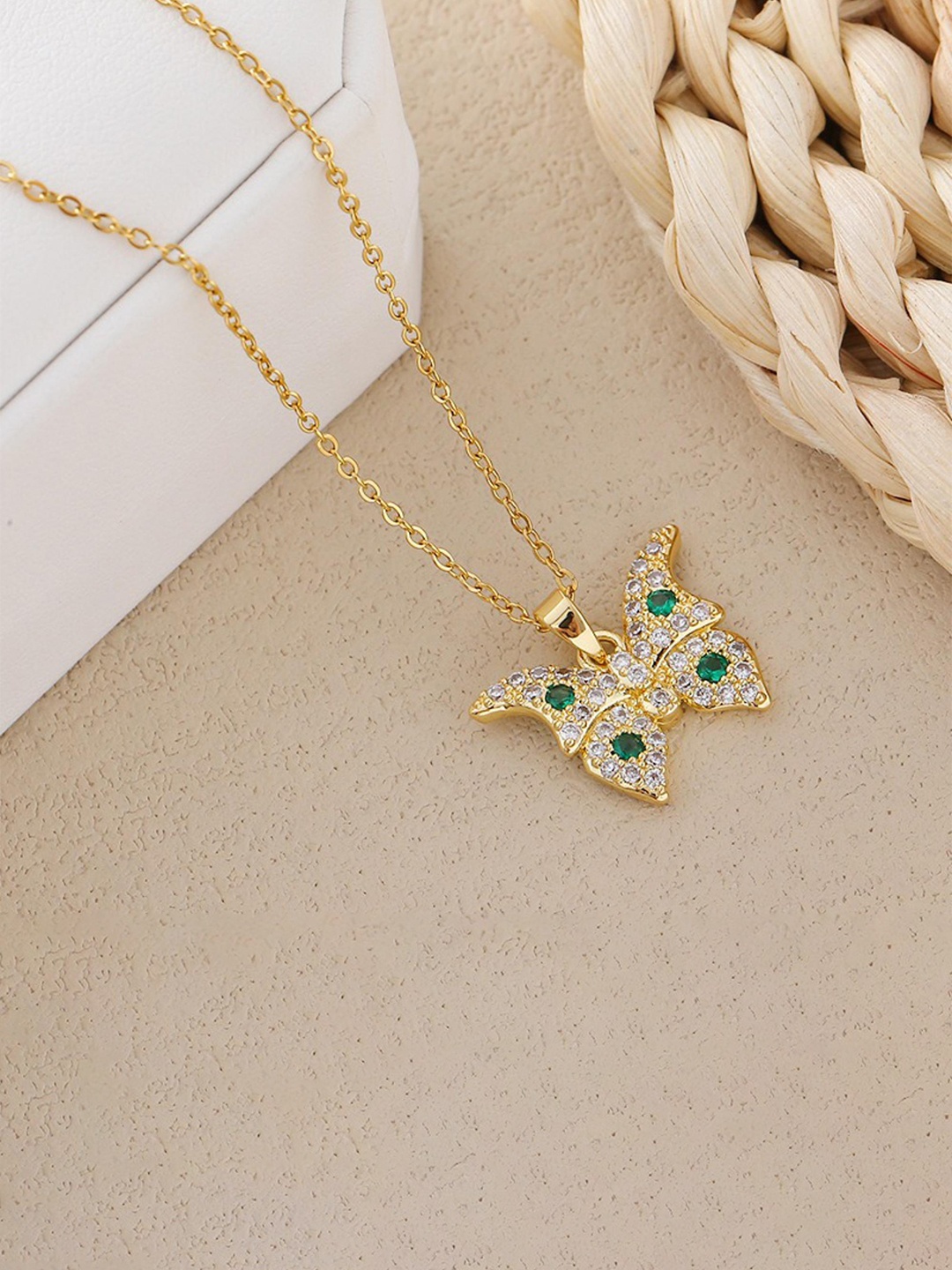 

MYKI Gold-Plated Arresting Stainless Steel Animal Shaped Stone Studded Pendant With Chain