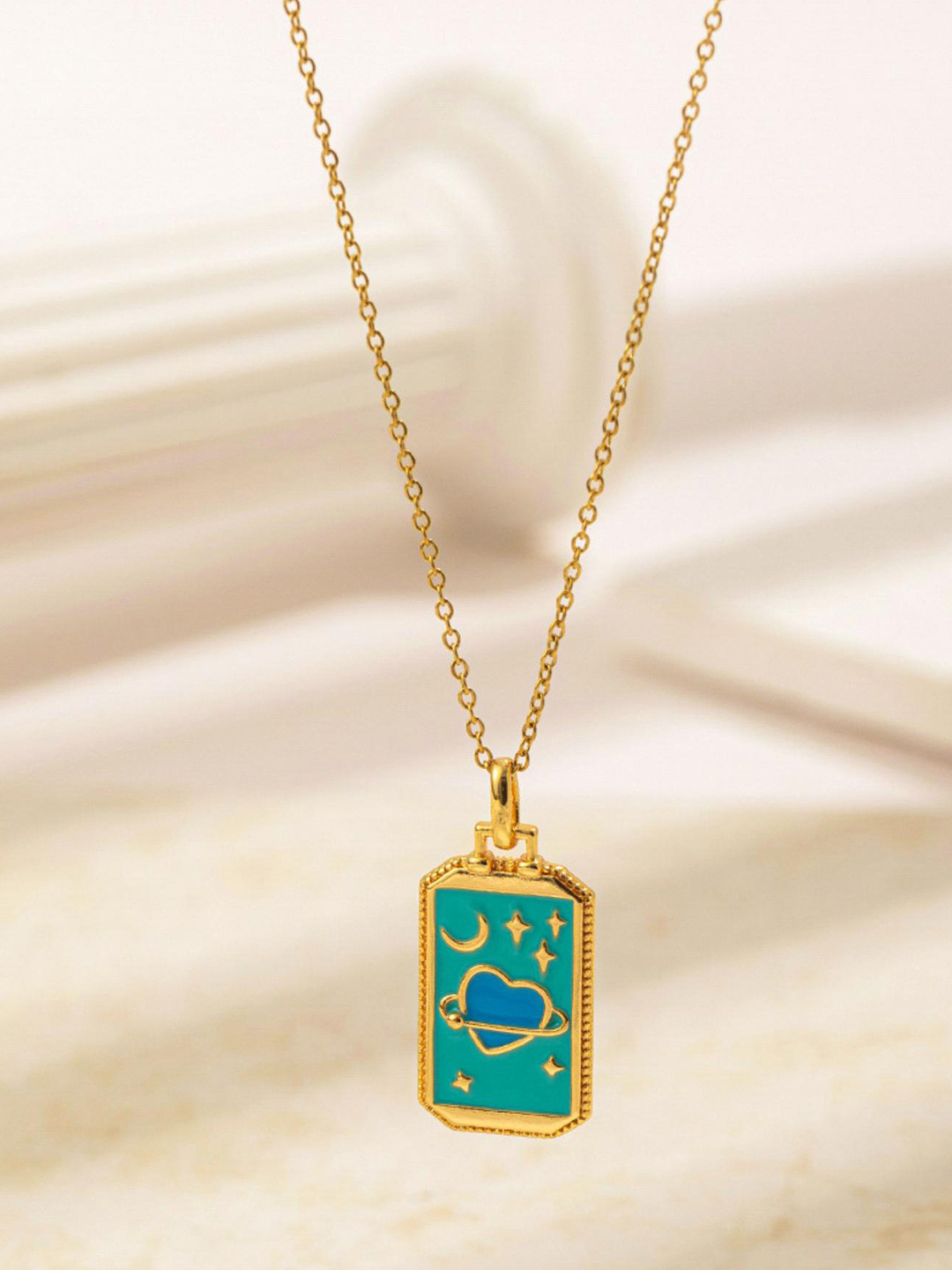 

MYKI Gold-Plated Eye-Catching Stainless Steel Geometric Pendant With Chain