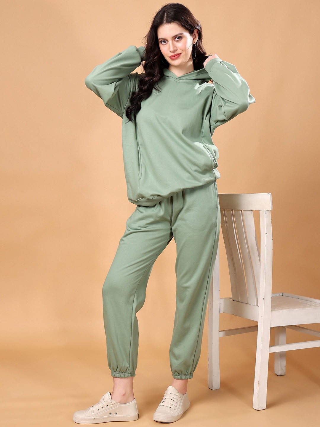 

London Hills Women Mid-Rise Hooded Tracksuit, Green