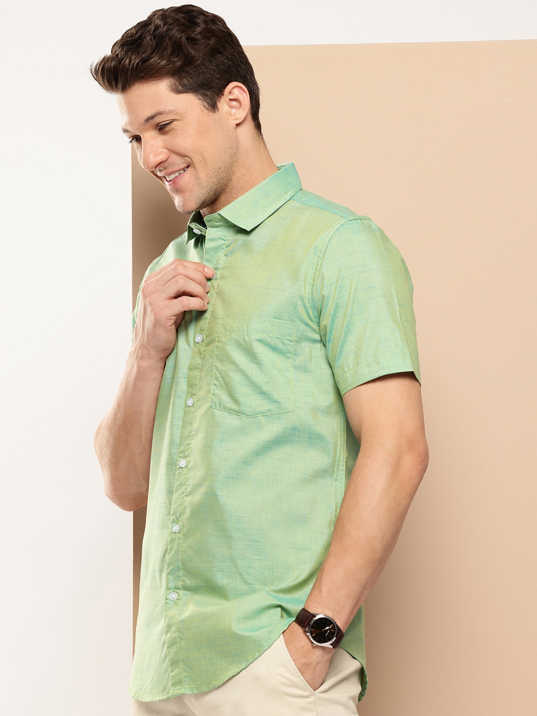 

INVICTUS Men Slim Fit Casual Shirt, Green