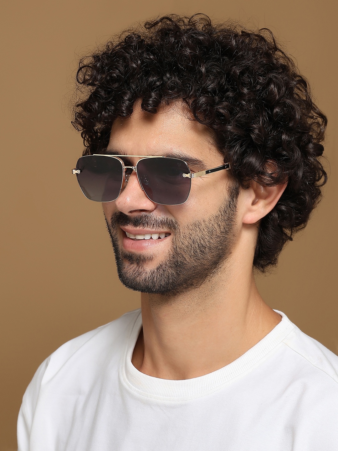 

Voyage Unisex Wayfarer Sunglasses with UV Protected Lens, Grey