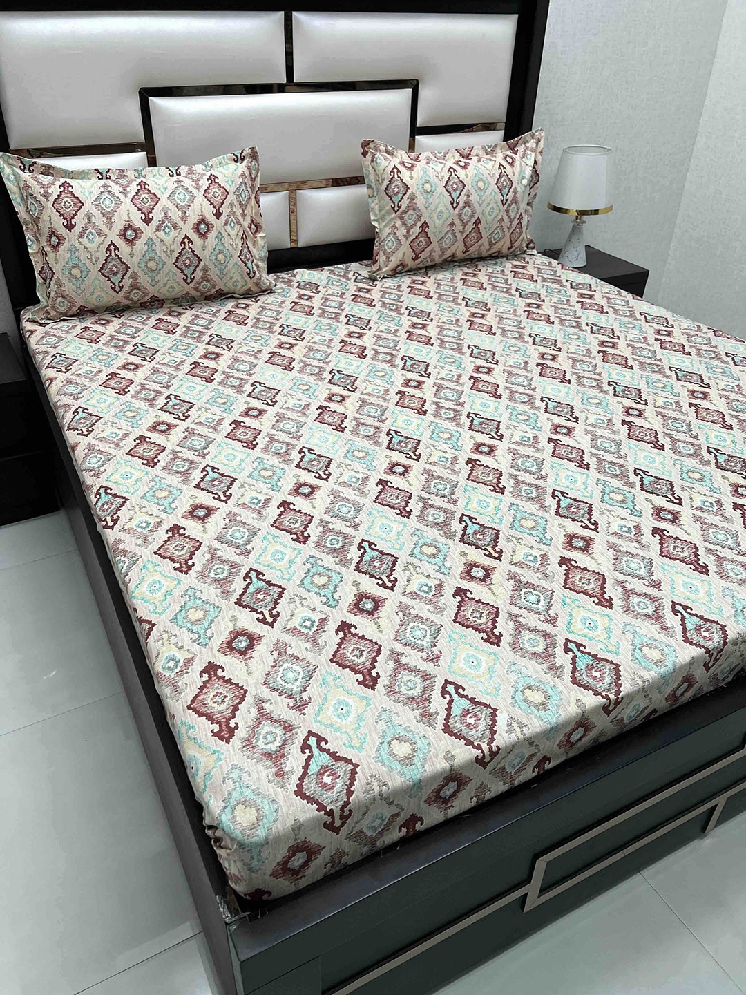 Pure Decor Cotton Queen Size Double Bedsheet With 2 Pillow Covers 2.28m X 2.54m, Maroon