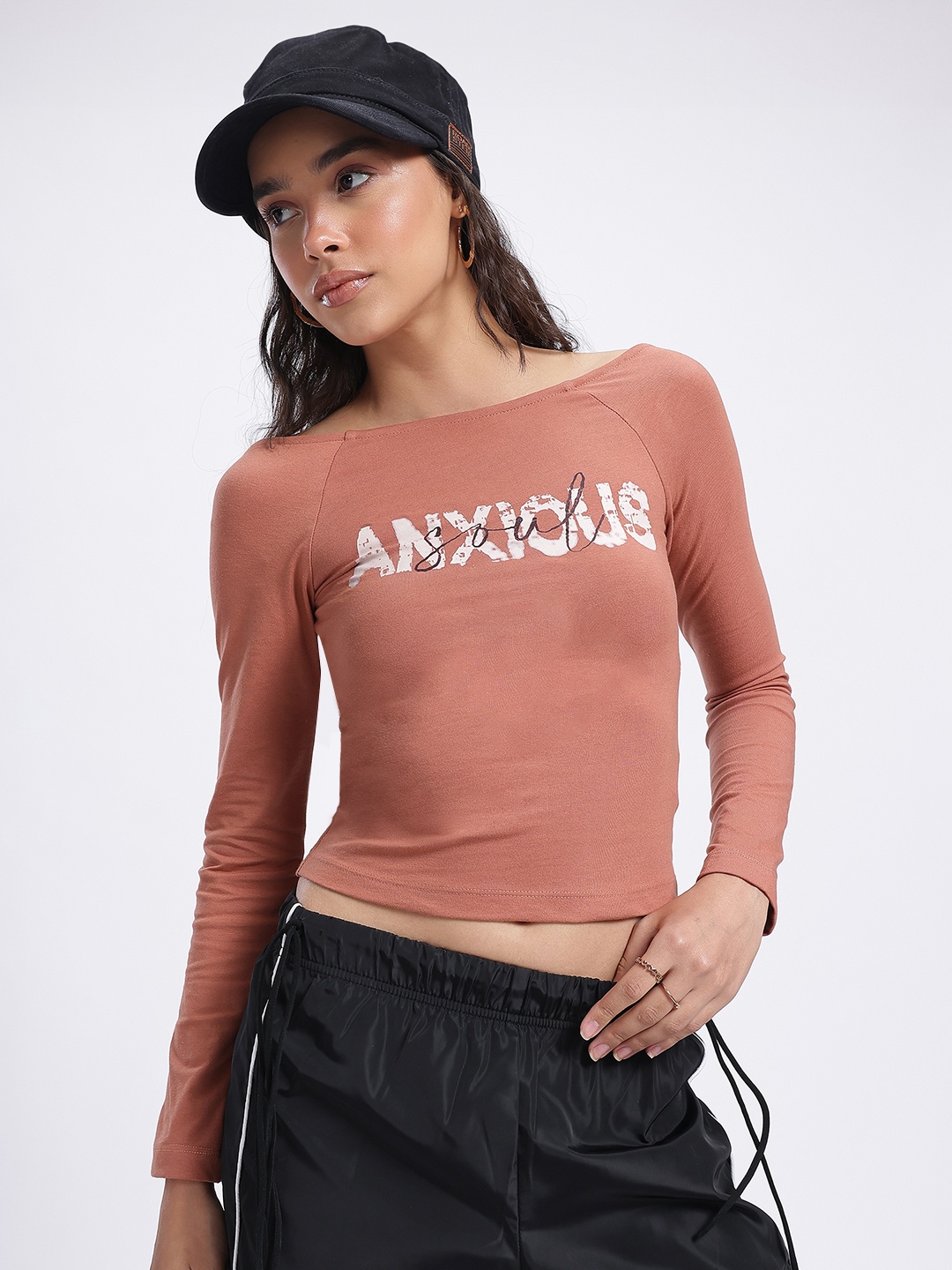 

glitchez Sculpted Streetwear Bold Back Soft T-Shirt, Rust